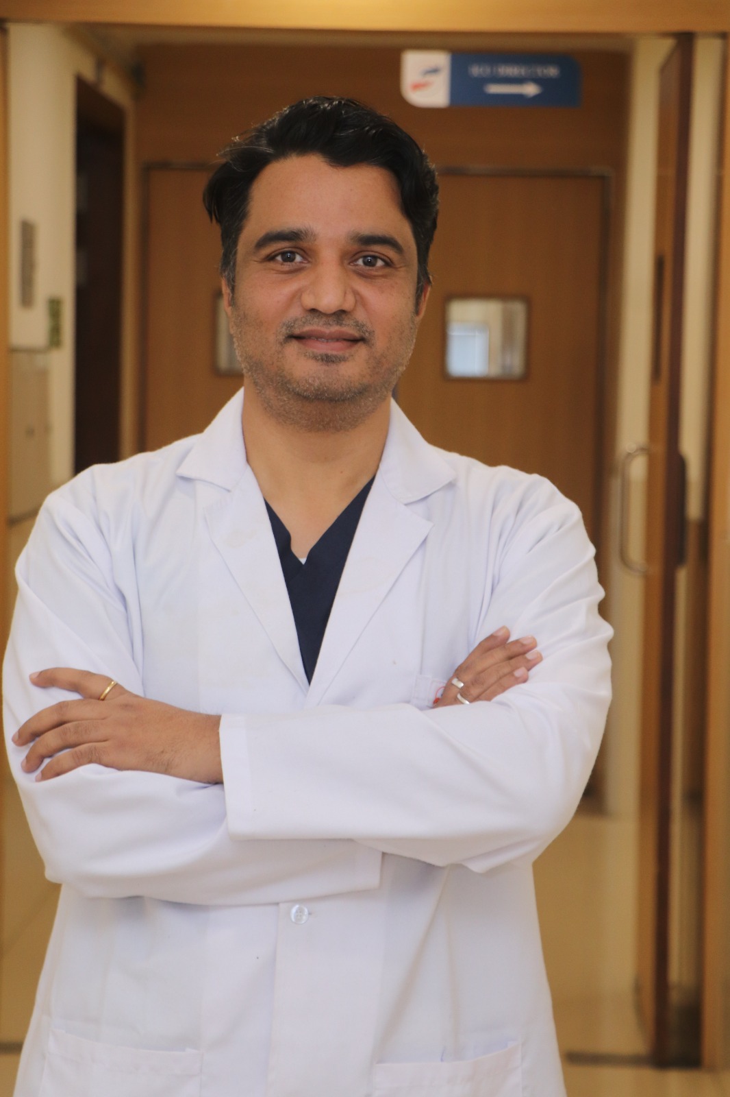 Dr. Navneet Kumar